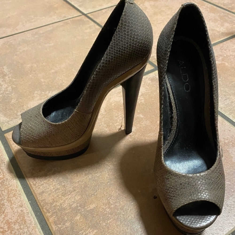 Sexy Aldo Peep Toe Heels